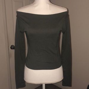 Brandy Melville off the shoulder shirt